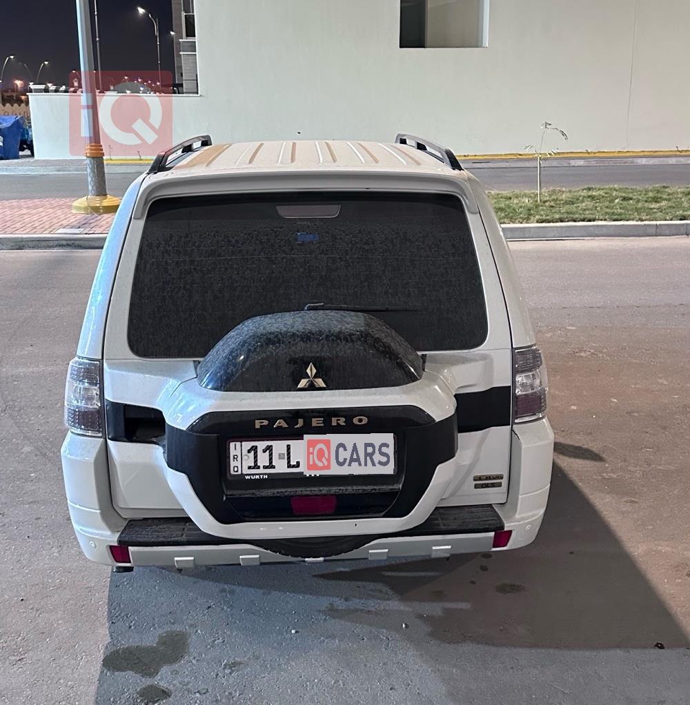 ميتسوبيشي باجيرو